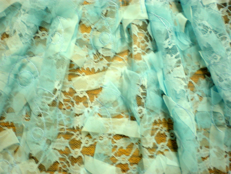 4.Aqua Ruffles Lace